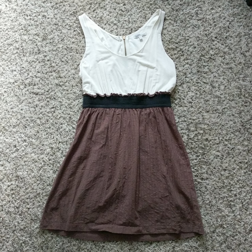 Sweet brown and cream colored dress
